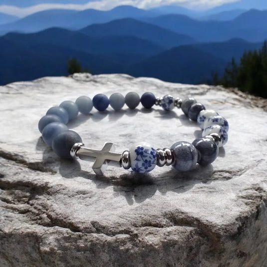 Modrý náramkový ruženec s keramickými korálkami - Gracefolk