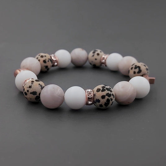 Ružovobiely srdiečkový kresťanský náramok s dalmatínskym jaspisom - Gracefolk